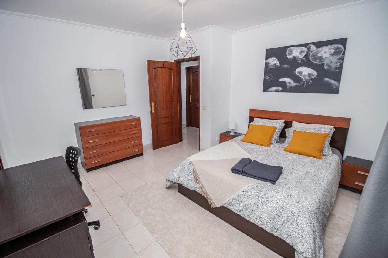 Charming Private Rooms In An Apartment A2 Penha - فارو المظهر الخارجي الصورة